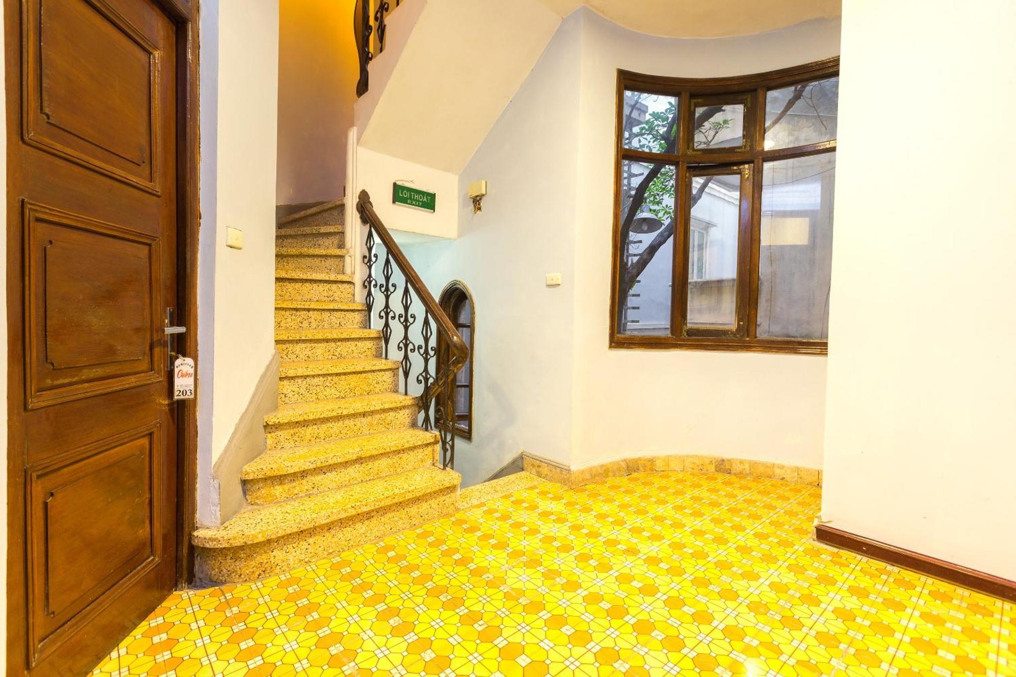 Chikoo Homestay Spot-On Hanoi Esterno foto