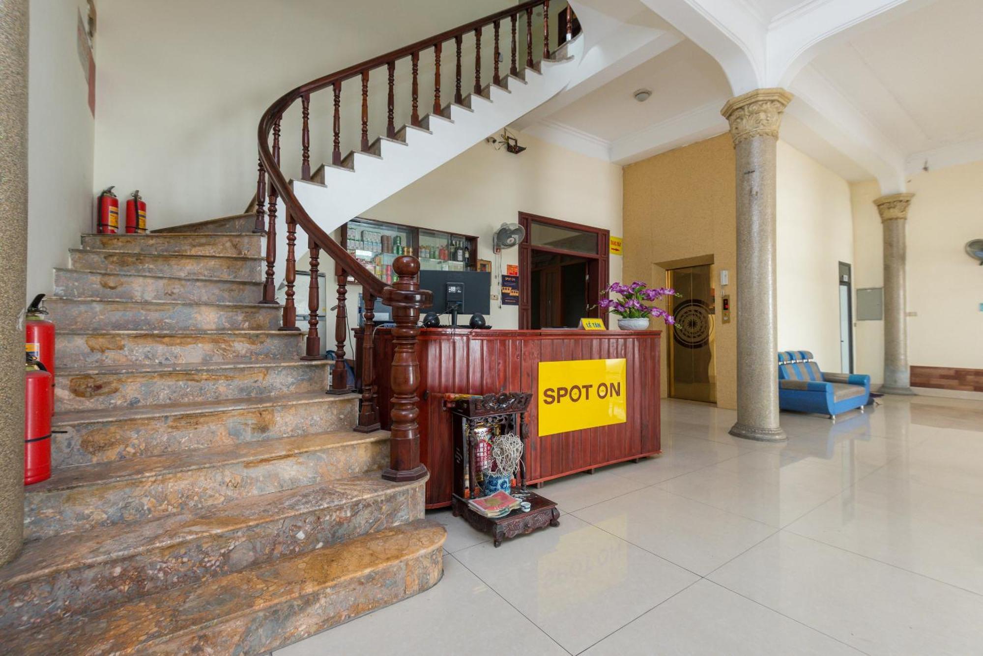 Chikoo Homestay Spot-On Hanoi Esterno foto